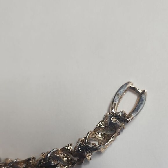 Vintage Soft Gold Tone Bracelet - Picture 7 of 11